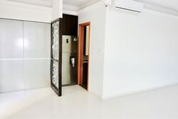 The Esta (D15), Condominium #584382011